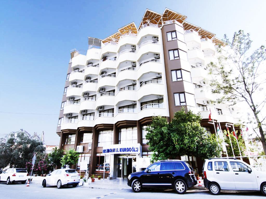 Grand Hotel Kurdoglu Kuşadası Buitenkant foto