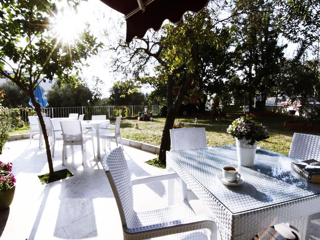Grand Hotel Kurdoglu Kuşadası Buitenkant foto